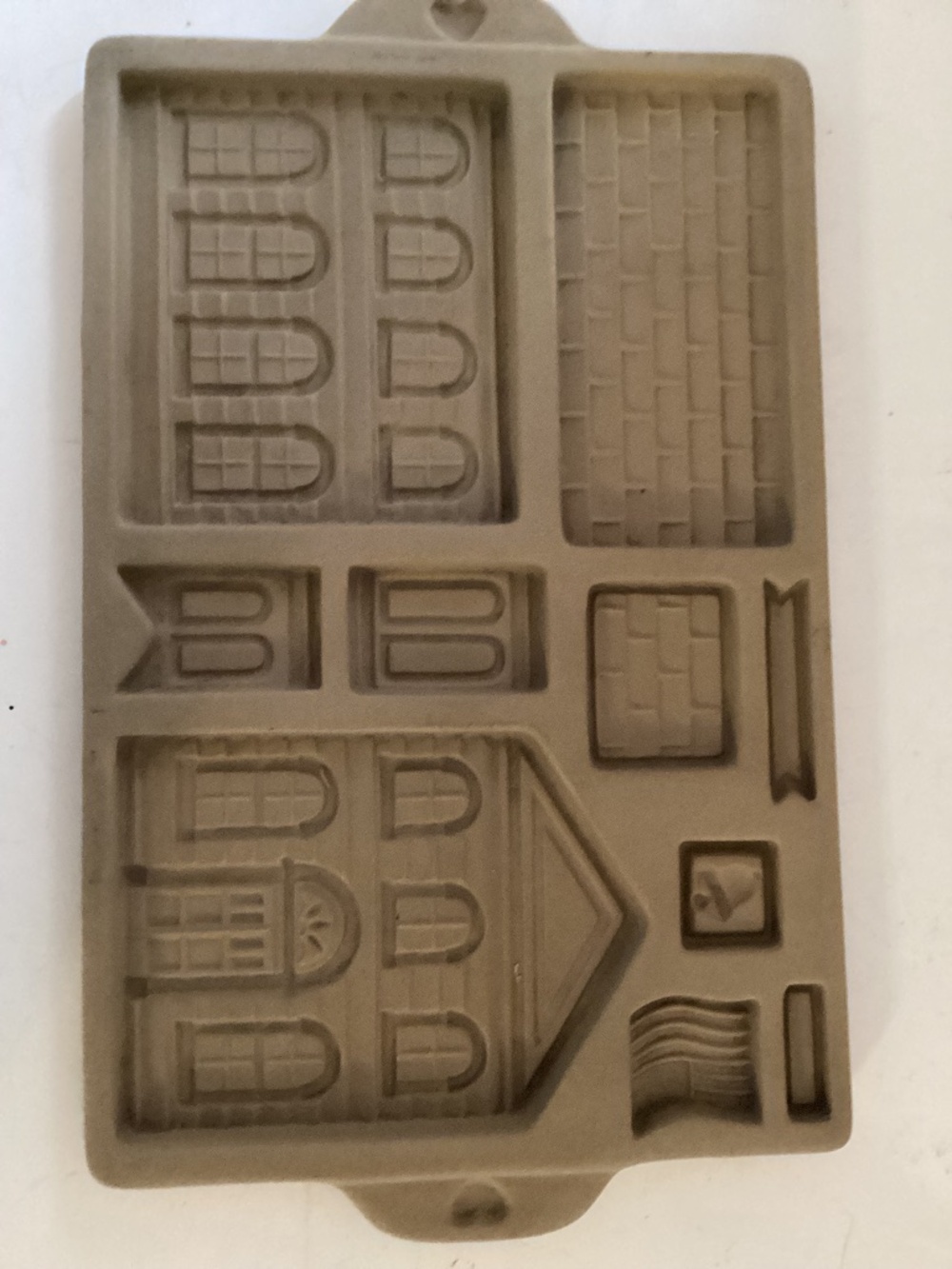 Pampered Chef Gingerbread Cookie Mold Schoolhouse